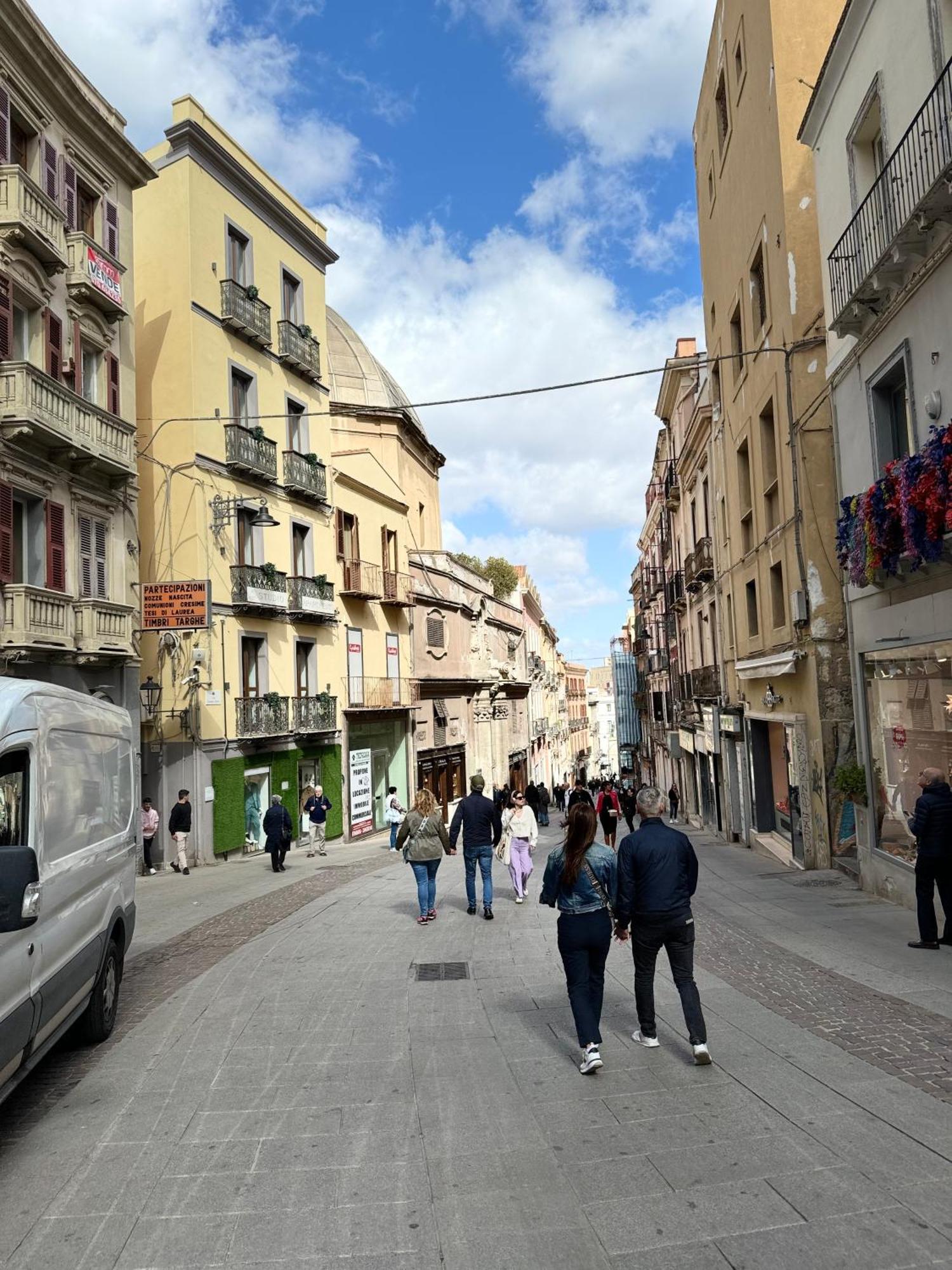 Fl Apartments Nel Corso Cagliari Exteriör bild